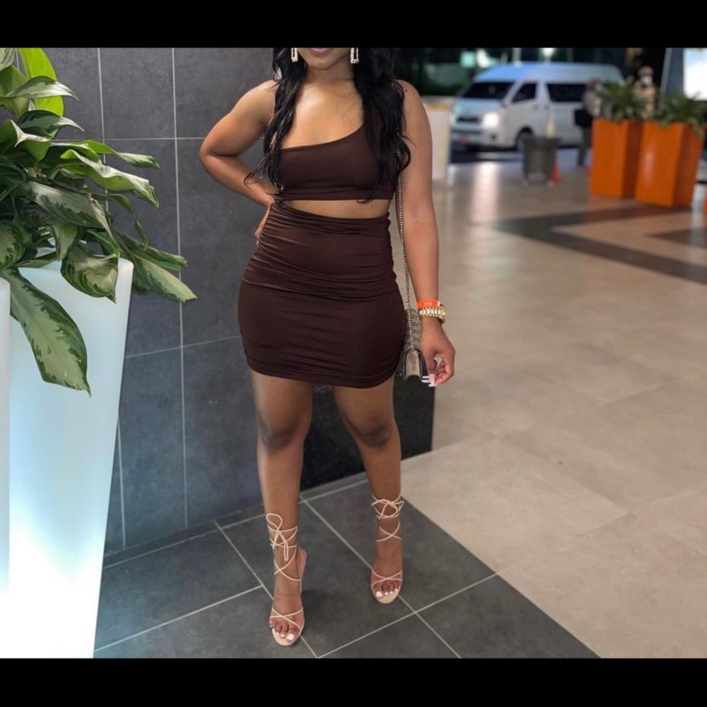 Cut out mini dress -Brown